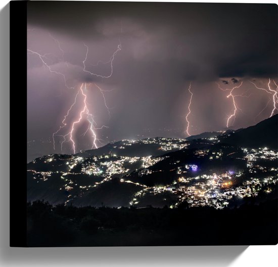 WallClassics - Canvas - Thunder and Lightning at Villages in the Montagnes - Tableau 30x30 cm sur toile (Décoration murale sur toile)