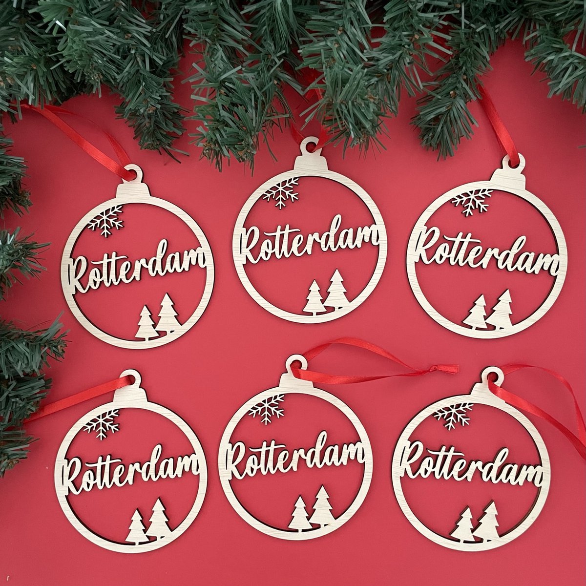 Houten Kersthangers Set Rotterdam 6 Stuks - Kerst - Kerstbal - Hout - Kerstboom - Houten Decoratie - Kerstmis - Kerstdecoratie - Kerst ornament – Versiering