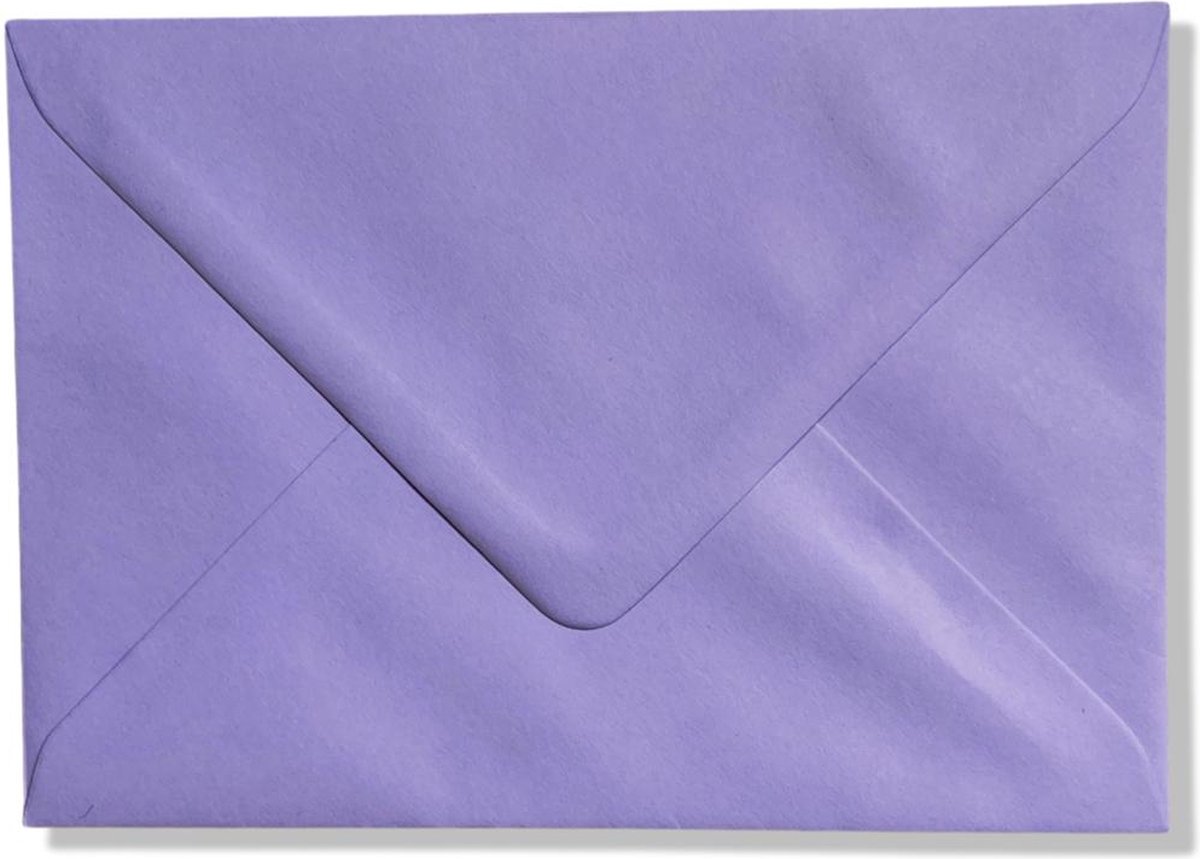 Cards & Crafts 50 C6 Enveloppen - Lila - 162x114mm - 110 grams - 16,2x11,4cm - Gegomde puntklepsluiting