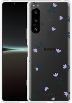 Sony Xperia 5 IV Hoesje Paarse Bloemen Designed by Cazy