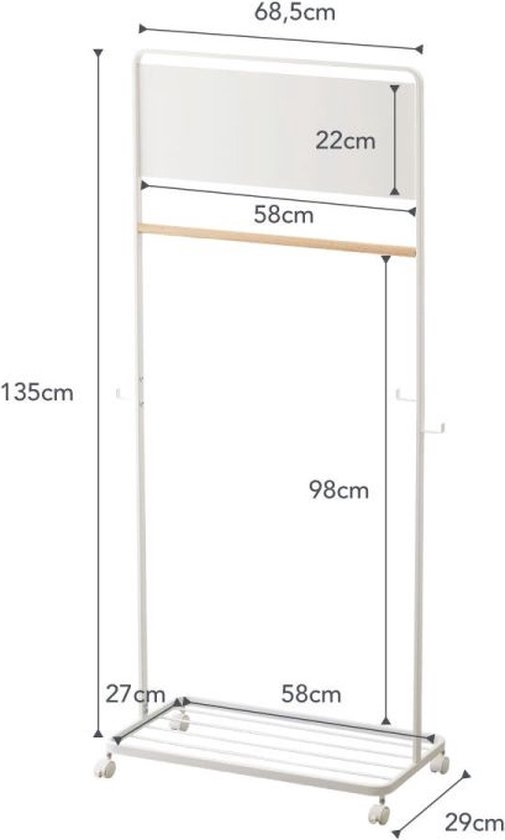 Afmetingen van een wit kledingrek met houten roede en wielen.