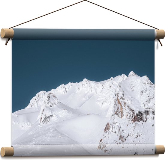 WallClassics - Textielposter - Sneeuw op Berg - 40x30 cm Foto op Textiel