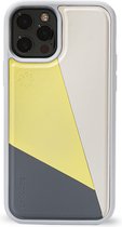 DECODED Nike Grind Back Cover - Telefoonhoesje - iPhone 12 / 12 Pro - Hoogwaardig Gerecycleerd Leer - Magnetische Technologie van Apple - Geel
