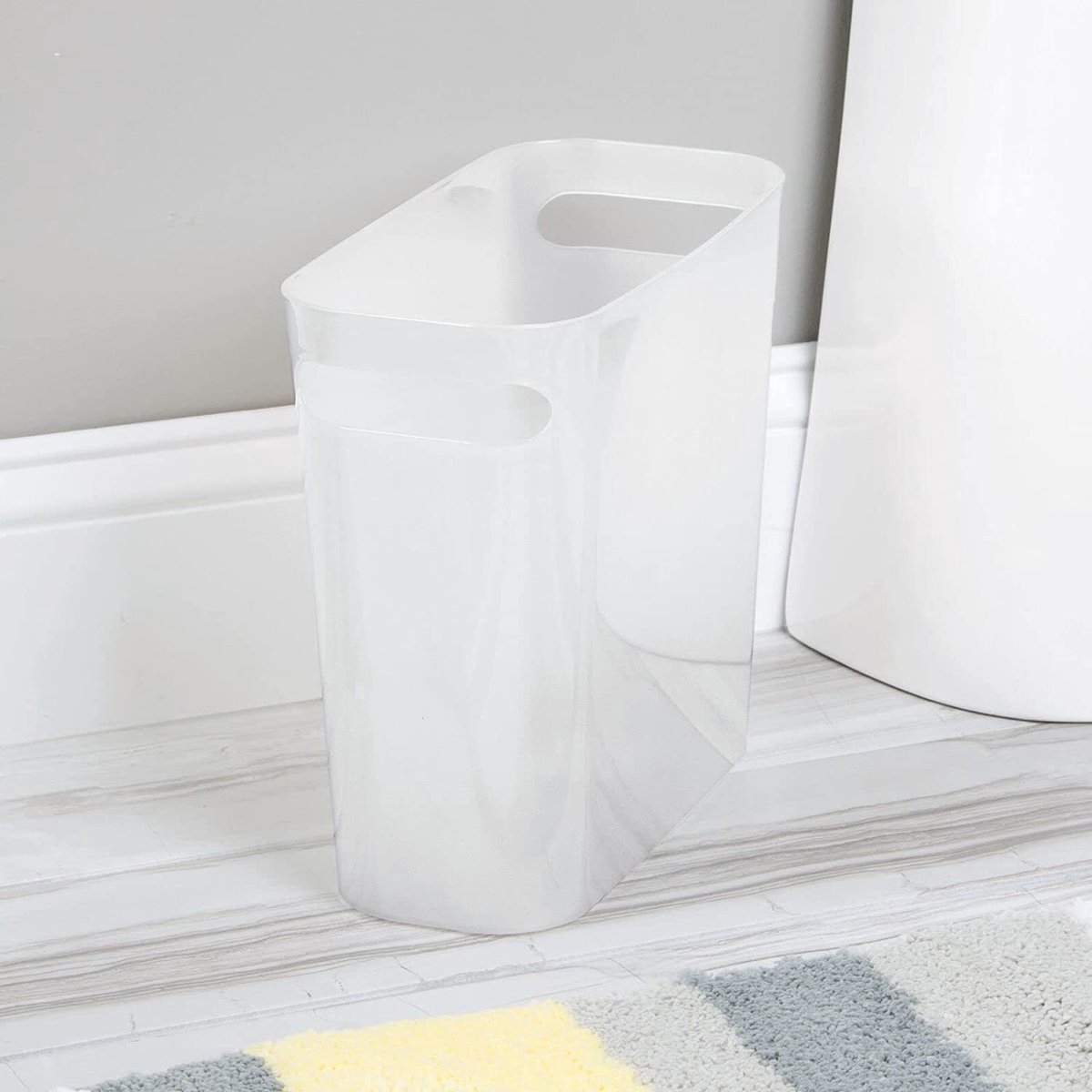 mDesign - Prullenmand - afvalbak - voor de badkamer - plastic/met handvatten/modern - frost wit