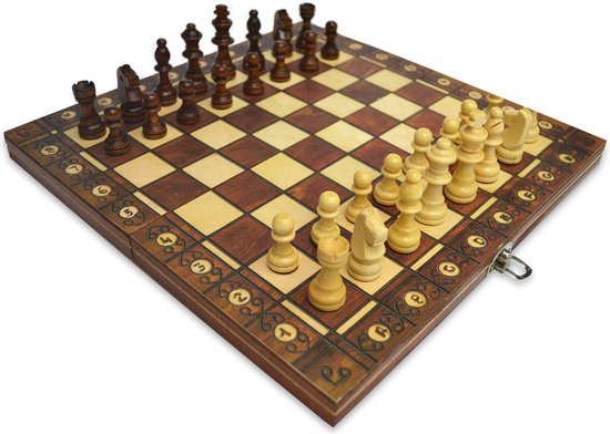 Thumbnail van een extra afbeelding van het spel 3-in-1 Bordspel - 24 cm - Magnetisch - Schaakbord - Dambord - Backgammon - Schaakspel - Schaakset - Schaken - Dammen - Met Schaakstukken - Chess - Hout - Opklapbaar