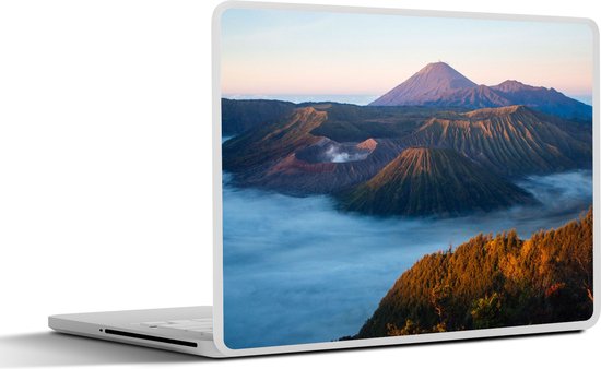 Laptop sticker - 15.6 inch - Vulkaan - Natuur - Mist - 36x27,5cm - Laptopstickers - Laptop skin - Cover