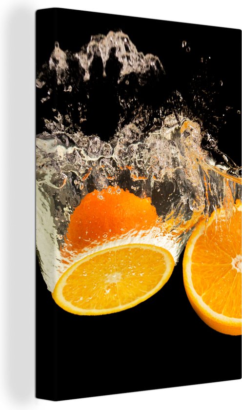 Canvas Schilderij Sinaasappel - Stilleven - Water - Zwart - Fruit - 80x120 cm - Wanddecoratie