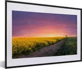 Fotolijst incl. Poster - Bloemen - Weg - Lucht - Geel - Paars - Zonsondergang - Natuur - 60x40 cm - Posterlijst