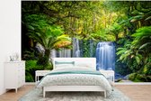 Behang jongenskamer - Fotobehang Jungle - Waterval - Australië - Planten - Natuur - Breedte 375 cm x hoogte 280 cm - Kinderbehang