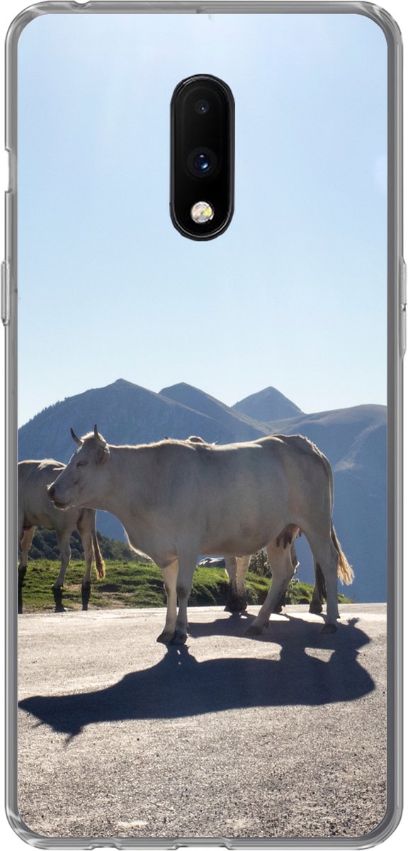 OnePlus 7 hoesje - Schotse hooglander - Licht - Berg - Natuur - Siliconen Telefoonhoesje