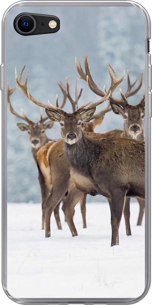 Telefoonhoesje Geschikt voor iPhone 7 hoesje - Hert - Dieren - Sneeuw - Winter - Landschap - Natuur - Siliconen Telefoonhoesje Telefoonhoesje