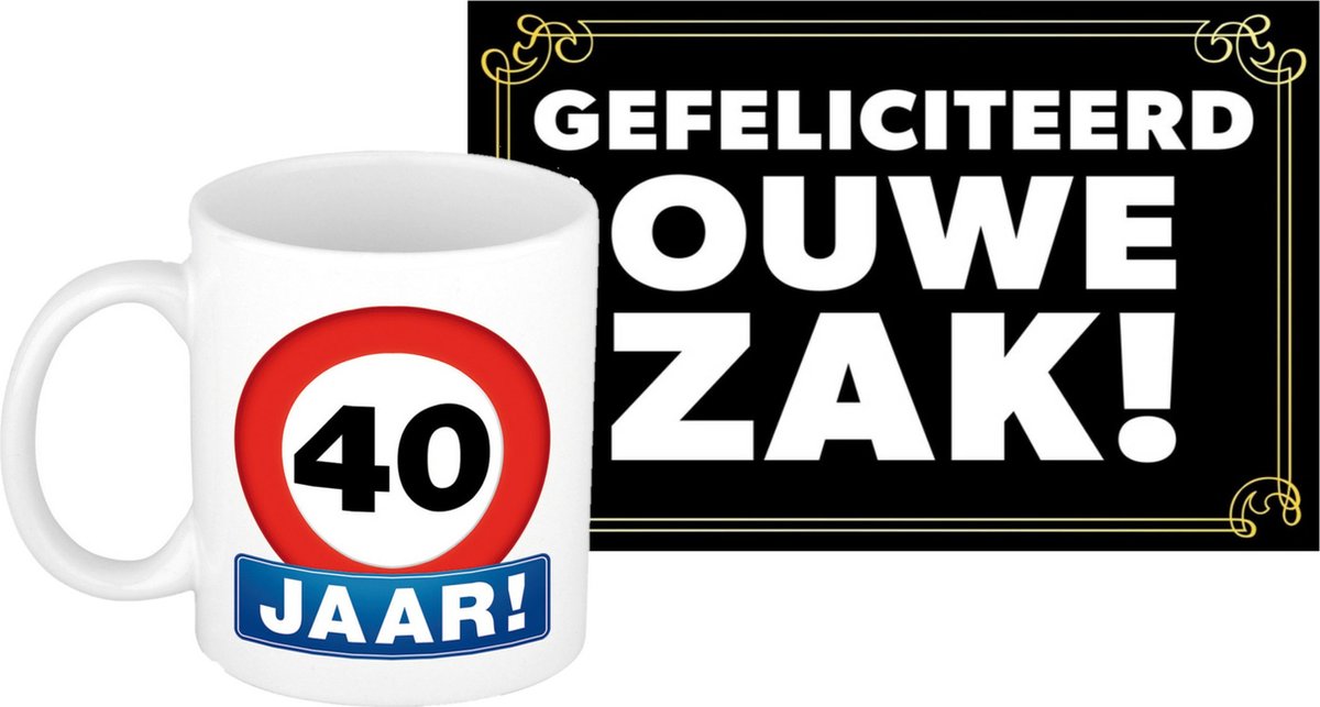 Verjaardag cadeau mok/beker 40 jaar print 300 ml + A5-size wenskaart ouwe zak