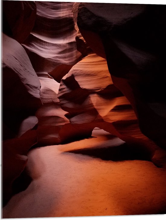 WallClassics - Acrylglas - Gang bij Antelope Canyon - 60x80 cm Foto op Acrylglas (Met Ophangsysteem)