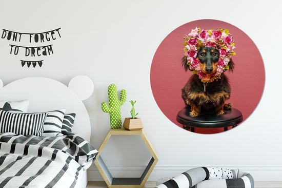 Chien avec une couronne de fleurs en forme de coeur Assiette en plastique cercle mural ⌀ 150 cm XXL / Groot format!