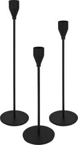 QUVIO Kandelaar - Set van 3 - Kaarsenhouder - Kandelaars - Kaarsenstandaard - Gift - Woonaccesoires - Decoratieve accessoires - Verschillende hoogtes - Metaal - Zwart