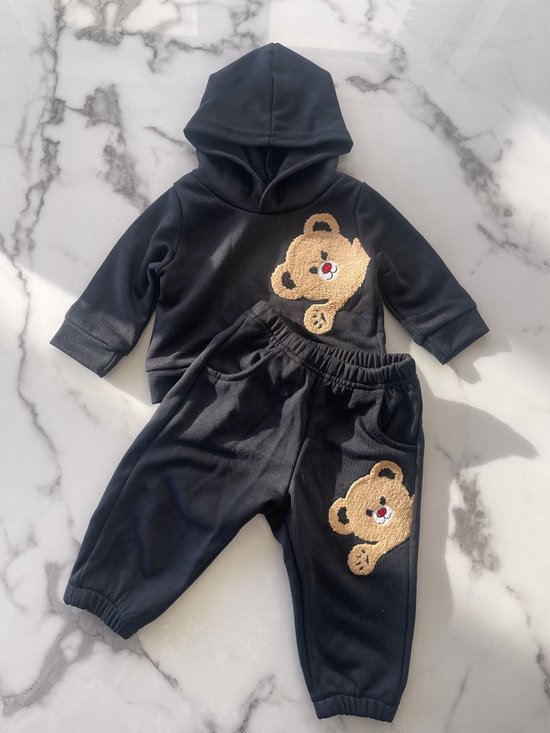 Baby jongens jogging set 2 delig bestaande uit een broek met een sweater met een leuke beer 