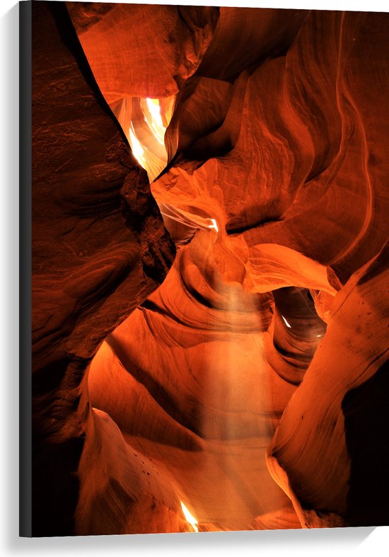 WallClassics - Canvas  - Zonnestralen door Antelope Canyon - 60x90 cm Foto op Canvas Schilderij (Wanddecoratie op Canvas)