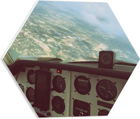 WallClassics - PVC Schuimplaat Hexagon  - Uitzicht over Landschap vanuit Helikopter - 40x34.8 cm Foto op Hexagon (Met Ophangsysteem)