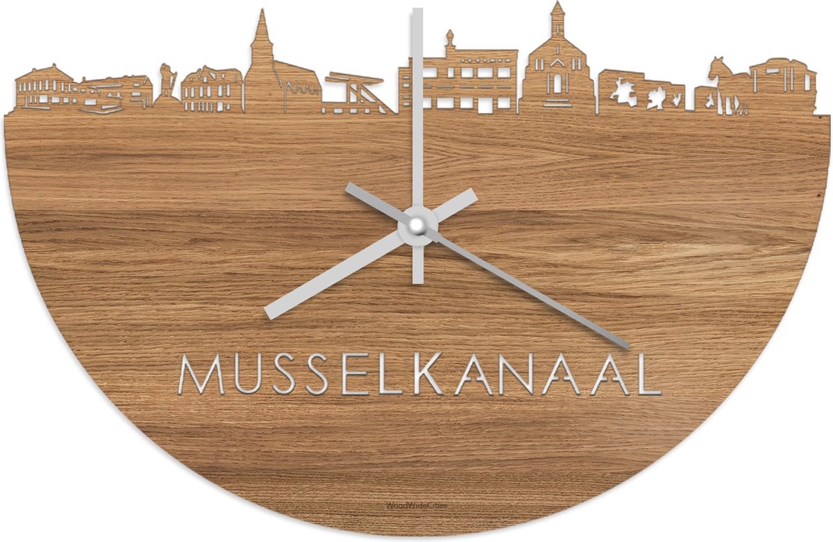 Skyline Klok Musselkanaal Eikenhout - Ø 40 cm - Stil uurwerk - Wanddecoratie - Meer steden beschikbaar - Woonkamer idee - Woondecoratie - City Art - Steden kunst - Cadeau voor hem - Cadeau voor haar - Jubileum - Trouwerij - Housewarming -