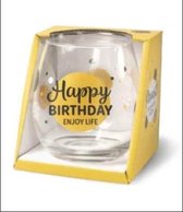 Wijnglas - Waterglas - Happy birthday enjoy life - Gevuld met verpakte Italiaanse bonbons - In cadeauverpakking met gekleurd lint