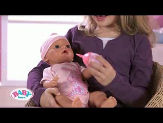 man Garderobe Boos worden BABY born - Interactieve Pop | bol.com