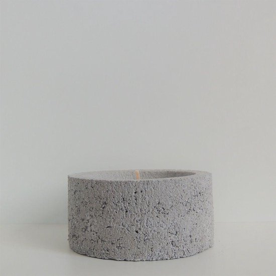 Concrete candle white