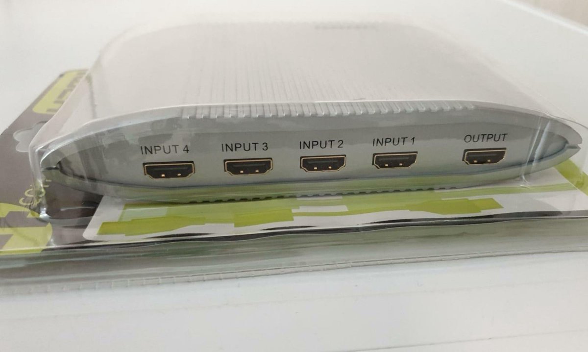 HDMI Switch, 4 Ingangen 1 Uitgang - Splitter Box - Playstation - XBOX - DVD - BlueRay - Enz - Aandenken &zo