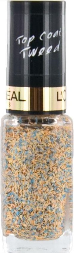 Glazen flesje nagellak met goudkleurige, blauwe en oranje deeltjes. Zwarte dop met 'Top Coat Tweed'.