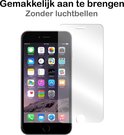 iPhone met een screenprotector ernaast, toont gemakkelijke applicatie zonder luchtbellen.