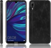 Voor Huawei Enjoy 9 / Y7 Pro 2019 Schokbestendig Naaien Koe Patroon Skin PC + PU + TPU Case (Zwart)