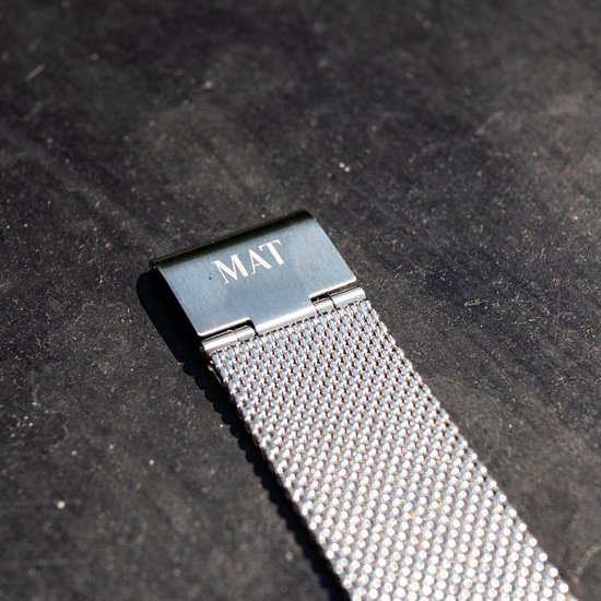 MAT Accessoires Zilveren dames horloge - Horloge - Mesh bandje - 36 mm - Incl. horlogedoos & armband