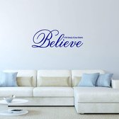 Muursticker Believe In The Beauty Of Your Dreams - Donkerblauw - 120 x 42 cm - woonkamer engelse teksten