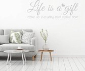 Muursticker Life Is A Gift - Lichtgrijs - 120 x 44 cm - slaapkamer engelse teksten woonkamer