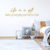 Muursticker Life Is A Gift -  Goud -  120 x 33 cm  -  slaapkamer  engelse teksten  alle - Muursticker4Sale