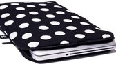 Laptophoes 15 inch Black Polka (zwart)