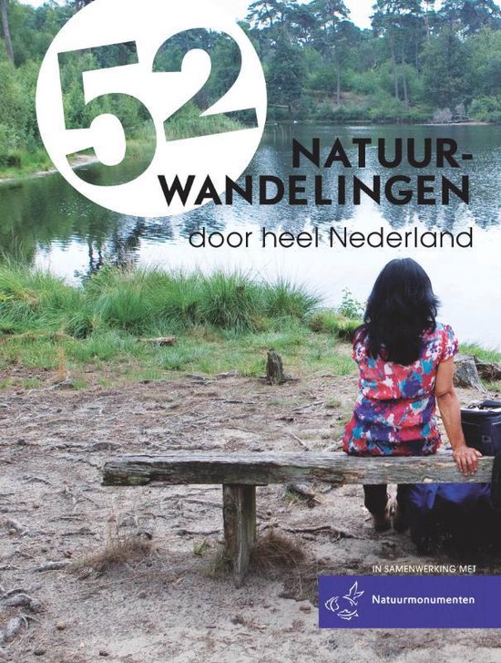 Cover van het boek '52 natuurwandelingen door heel Nederland' van Marjolein den Hartog