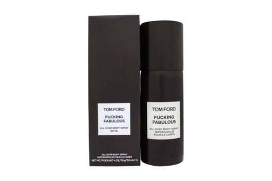 Zwarte flacon en verpakking met witte opdruk: TOM FORD FUCKING FABULOUS ALL OVER BODY SPRAY.