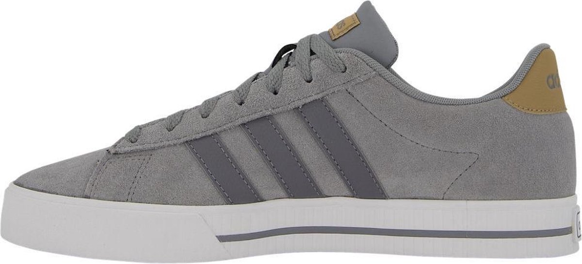 b44710 adidas