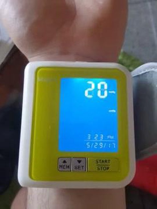 Smart Bluetooth bloeddrukmeter voor de pols met batterij | Apple Health  Google Fit |... | bol.com