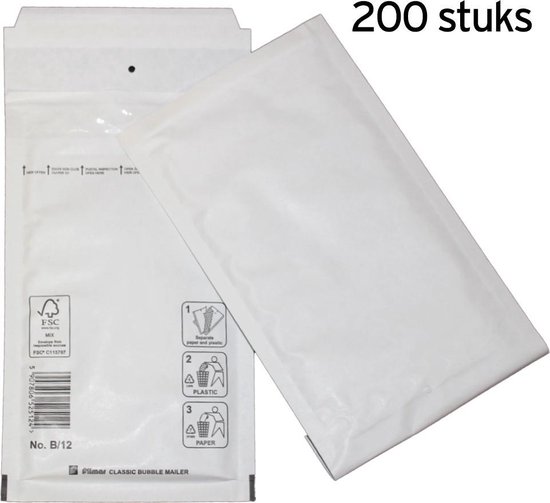 Twee witte luchtkussenenveloppen type B/12, 120x215mm. Één open met tape, de ander gesloten. 200 stuks.