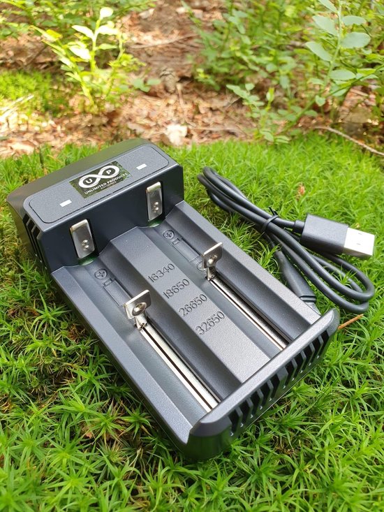 Unlimited Products - Batterij oplader 3.7V - Duo lader - met USB kabel -  voor diverse... | bol.com