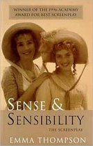 Twee vrouwen met strooien hoeden, met de tekst 'Sense & Sensibility Emma Thompson', winnaar van de Oscar voor Beste Scenario.