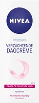 NIVEA  Voedende Dagcrème