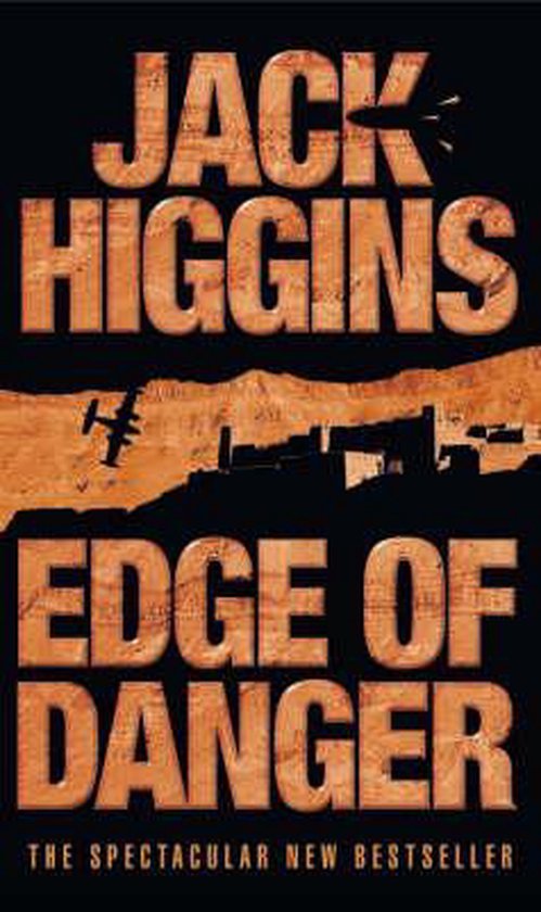 Boek "Edge of Danger" van Jack Higgins. Met een vliegtuig en gebouwen op een woestijnlandschap.