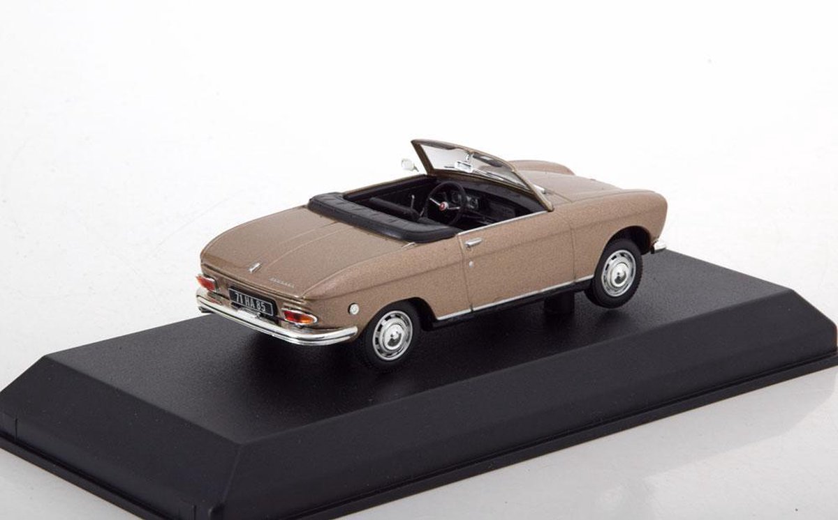 Voiture miniature 1/43 Peugeot 204 cabriolet de 67 - Collection