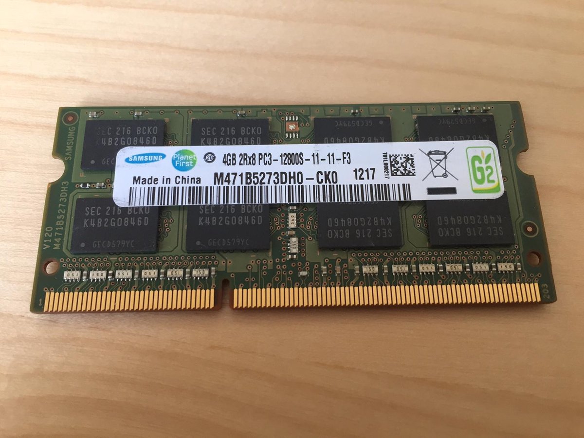 Оперативная память ddr3l 1600. Samsung 4gb pc3-12800s ddr3. Оперативная память Samsung ddr3 4gb. Ddr3 4gb самсунг. Samsung ddr3 8gb 1600mhz so DIMM.