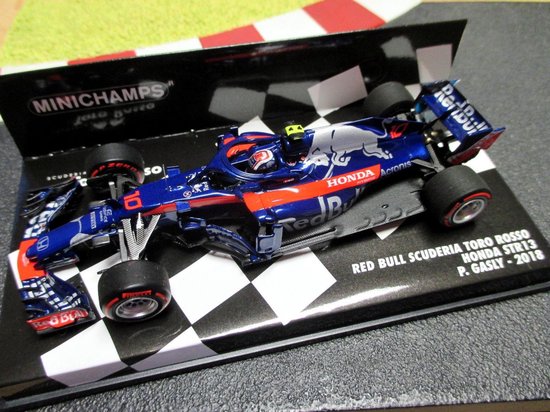 Red Bull Toro Rosso Honda STR13 P.Gasly 2018 Minichamps 1-43