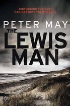 Boekomslag van 'The Lewis Man' van Peter May, met een dramatische kustlijn en de tekst 'Disturbing the past can destroy the present'.