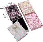 12 stuks Verpakkings doosjes ketting - Bloemen Ontwerp - 11x8x3 cm