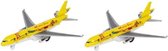 2x Gele Winter Star vrachtvliegtuigjes van metaal - Speelgoed voertuigen - Vliegtuigen speelset